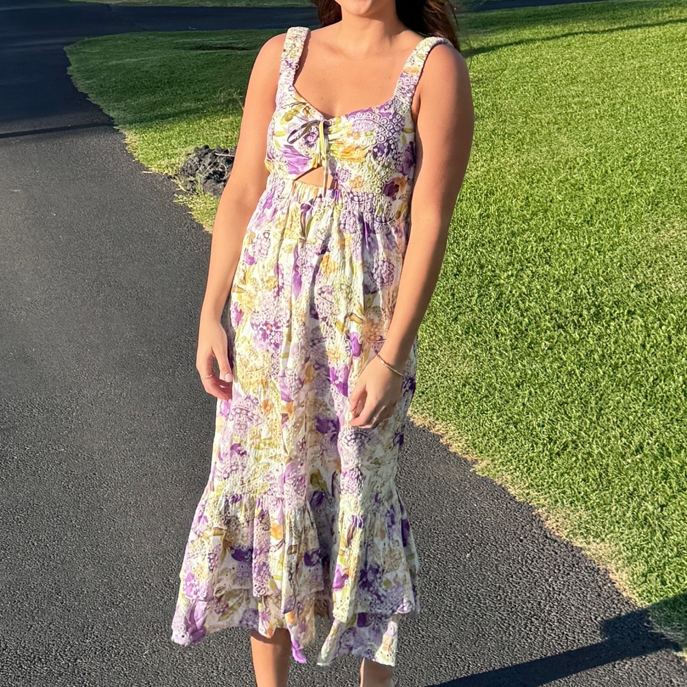 Floral eyelet midi dress - Adelyn Rae